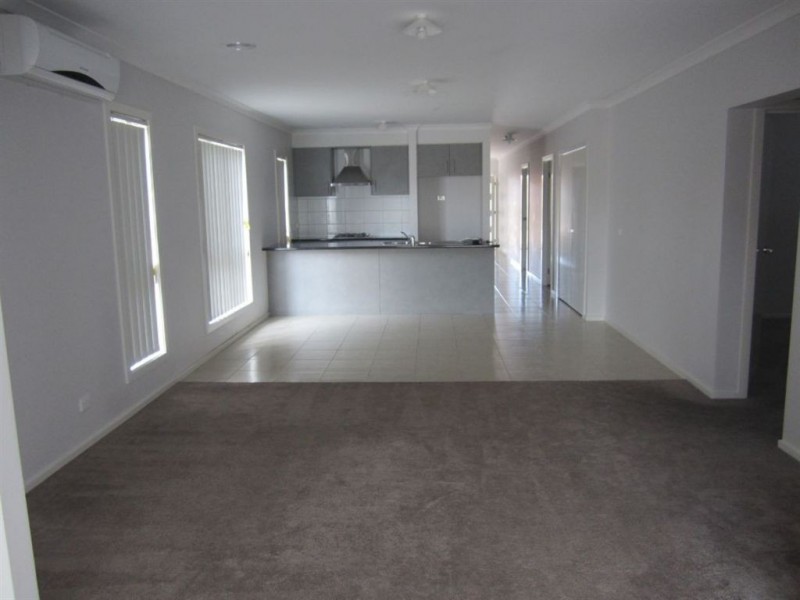 26 Bridlepath Drive, Truganina VIC 3029
