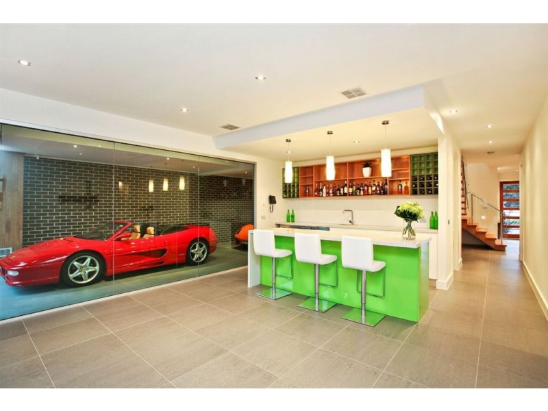 29 The Esplanade, North Geelong VIC 3215