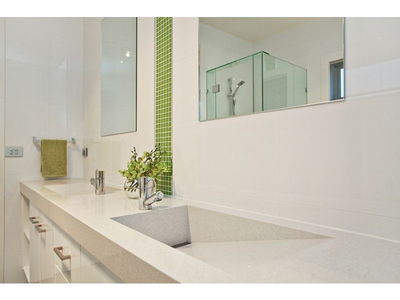 29 The Esplanade, North Geelong VIC 3215