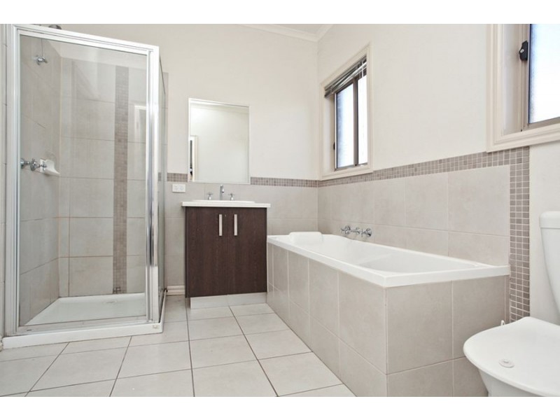 1/4. Jordyn Street, Tarneit VIC 3029