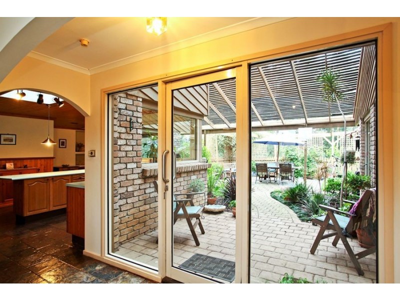 32 Manorvale Parade, Werribee VIC 3030