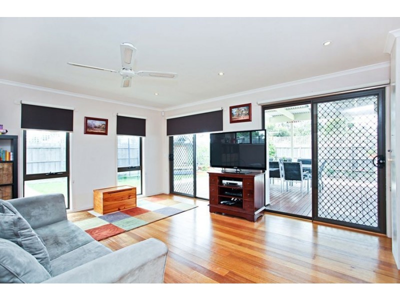12 Strathmore Crescent, Hoppers Crossing VIC 3029