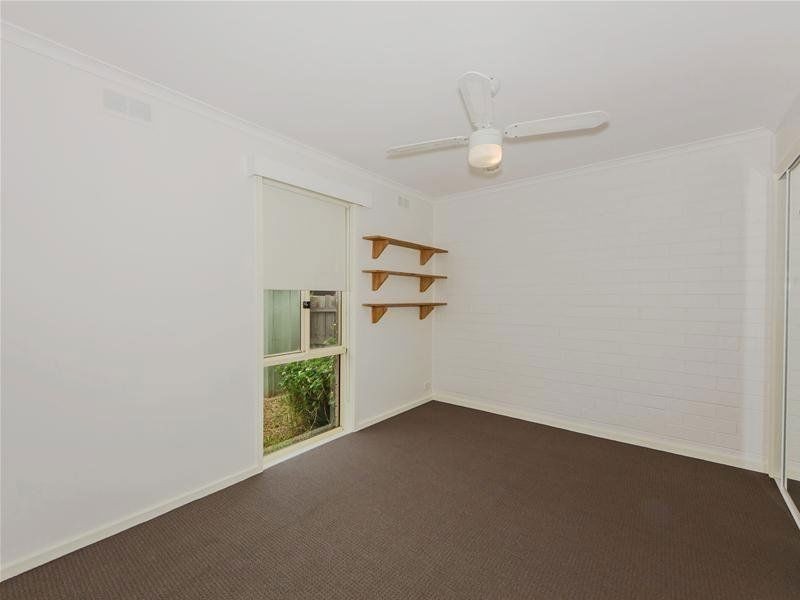 7/27 Deutgam Street, Werribee VIC 3030