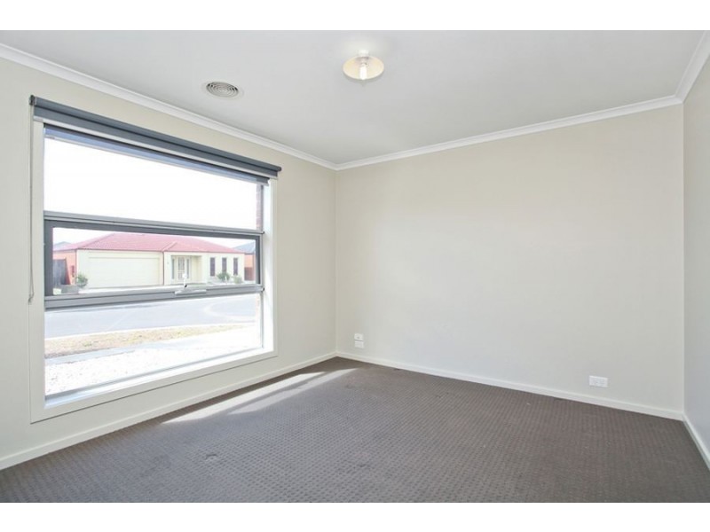 7 Weaver Street, Wyndham Vale VIC 3024