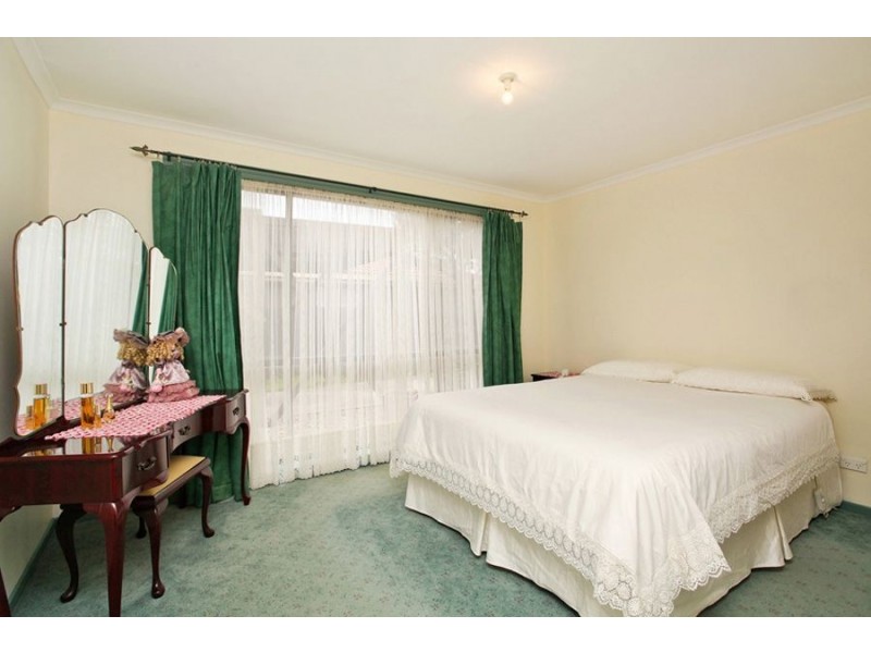 15 Egret Court, Werribee VIC 3030