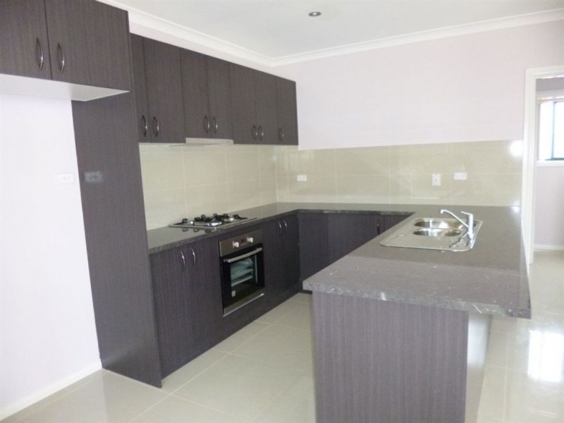 2/28 Federal Drive, Wyndham Vale VIC 3024