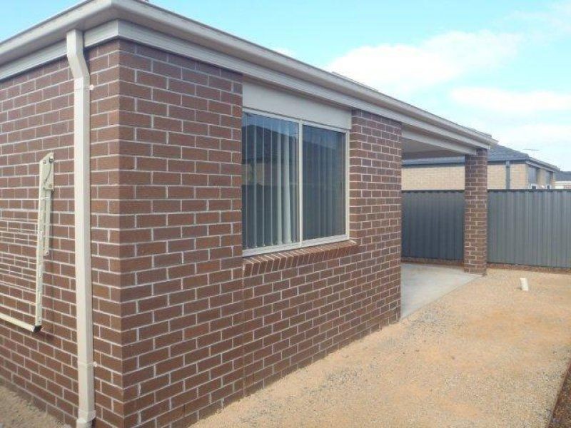 9 Vicky Court, Point Cook VIC 3030