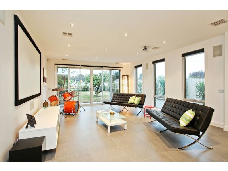 29 The Esplanade, North Geelong VIC 3215