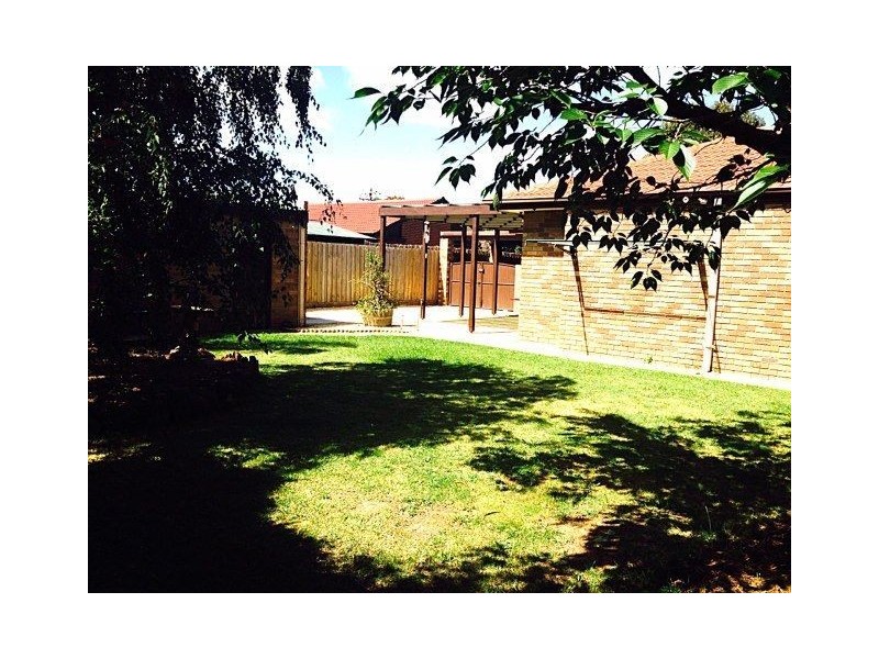 14 Quartok Avenue, Werribee VIC 3030