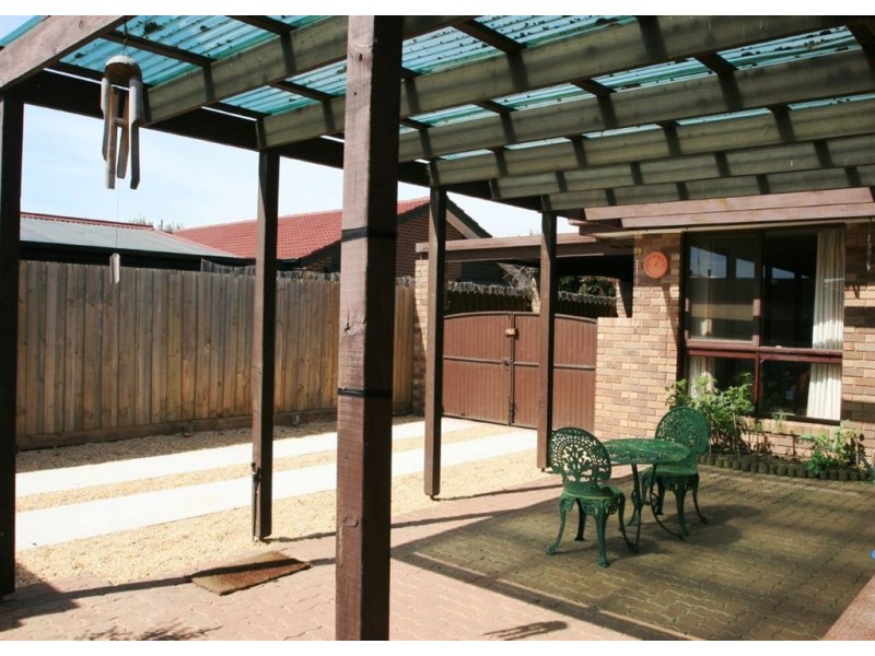 14 Quartok Avenue, Werribee VIC 3030