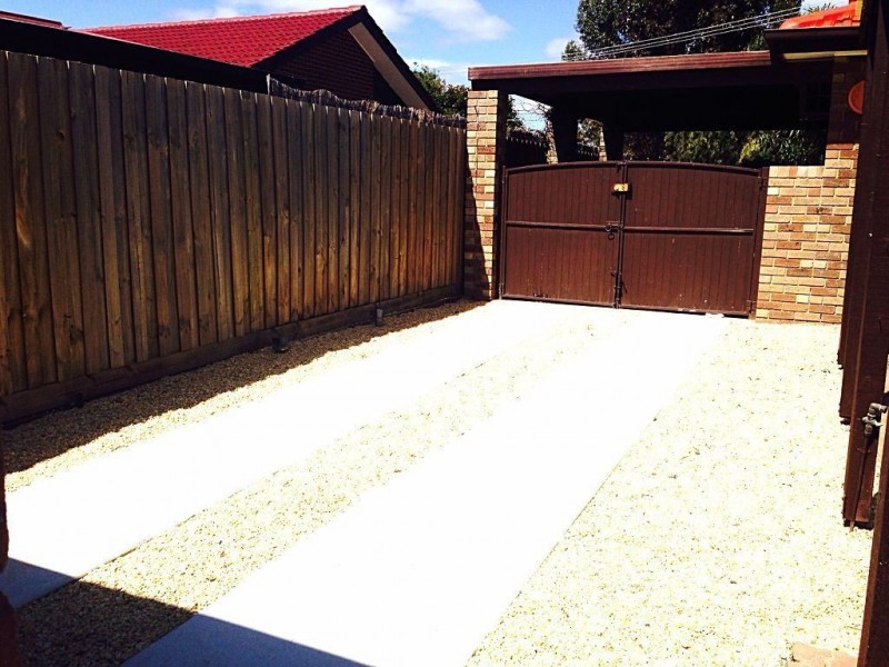 14 Quartok Avenue, Werribee VIC 3030