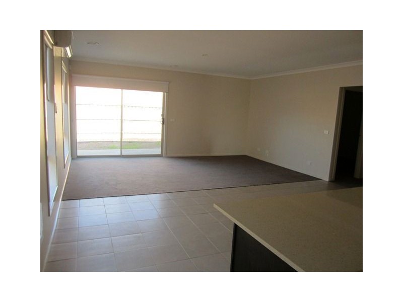 99 Rippleside Terrace, Tarneit VIC 3029