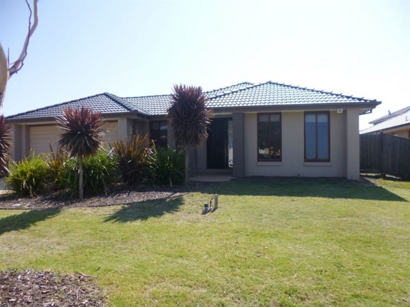 50 Monteray Bay- Sanctuary Lakes, Point Cook VIC 3030