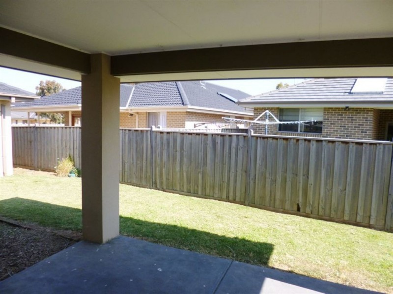 50 Monteray Bay- Sanctuary Lakes, Point Cook VIC 3030