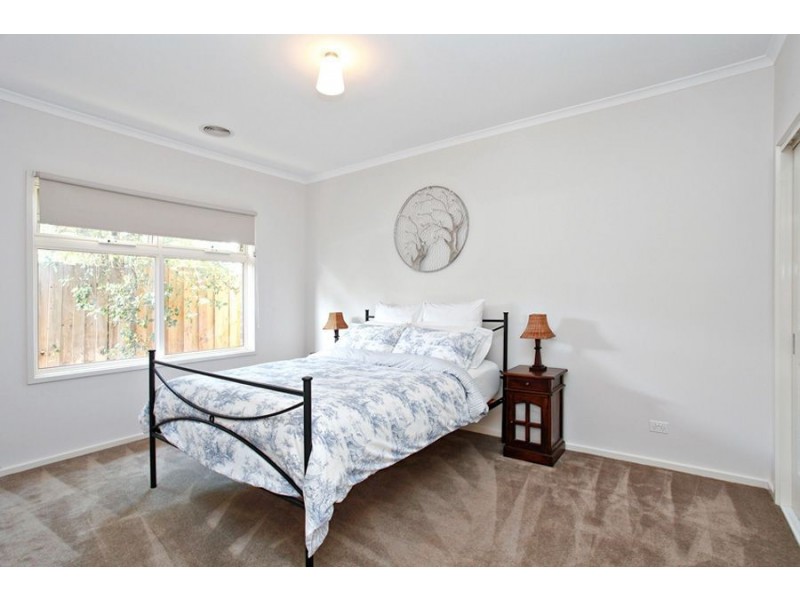 3/8 Moffatt Crescent, Hoppers Crossing VIC 3029