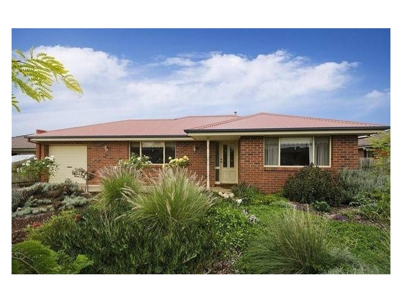 14 Oakwood Crescent, Hoppers Crossing VIC 3029
