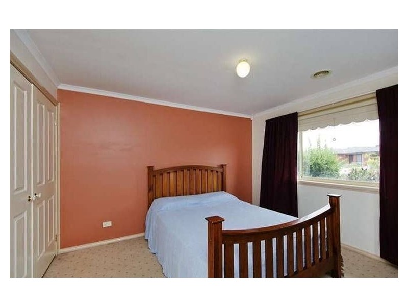 14 Oakwood Crescent, Hoppers Crossing VIC 3029