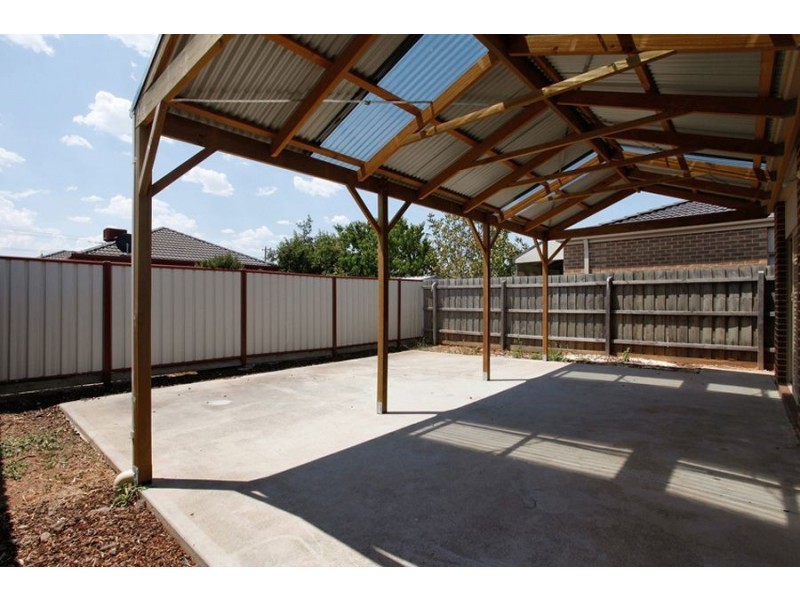 13 Bronson Circuit, Hoppers Crossing VIC 3029