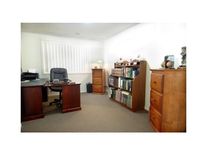 27 McWilliams Crescent, Point Cook VIC 3030