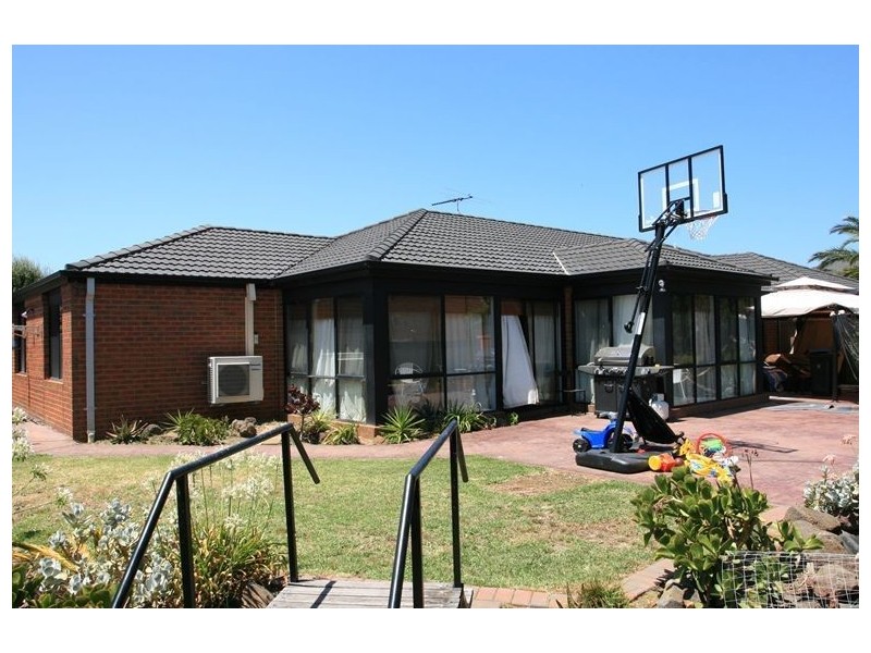 102 Jamieson Way, Point Cook VIC 3030