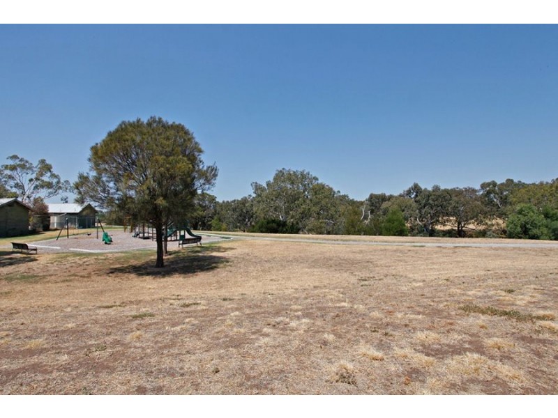 1/20-22 Retreat Place, Werribee VIC 3030