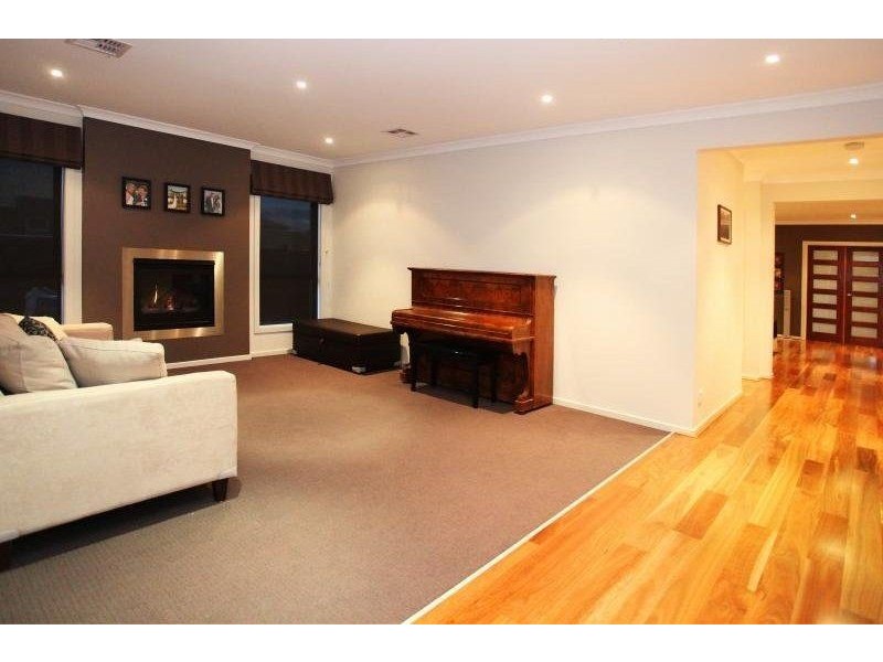 346 Boardwalk Boulevard, Point Cook VIC 3030