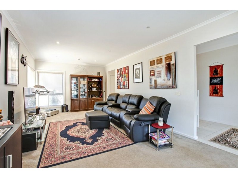 32 Turnstone Drive, Point Cook VIC 3030