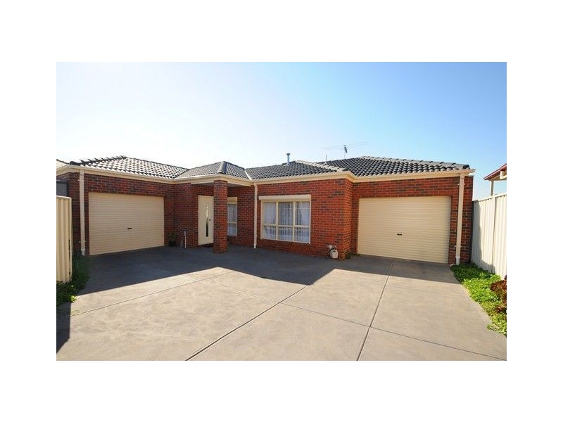 2/14 Jordyn Street, Tarneit VIC 3029