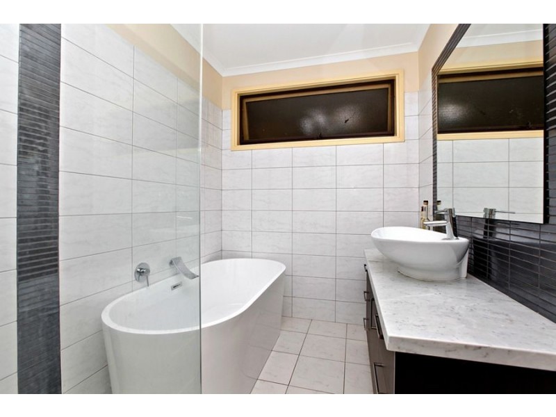 26 Olive Way, Wyndham Vale VIC 3024