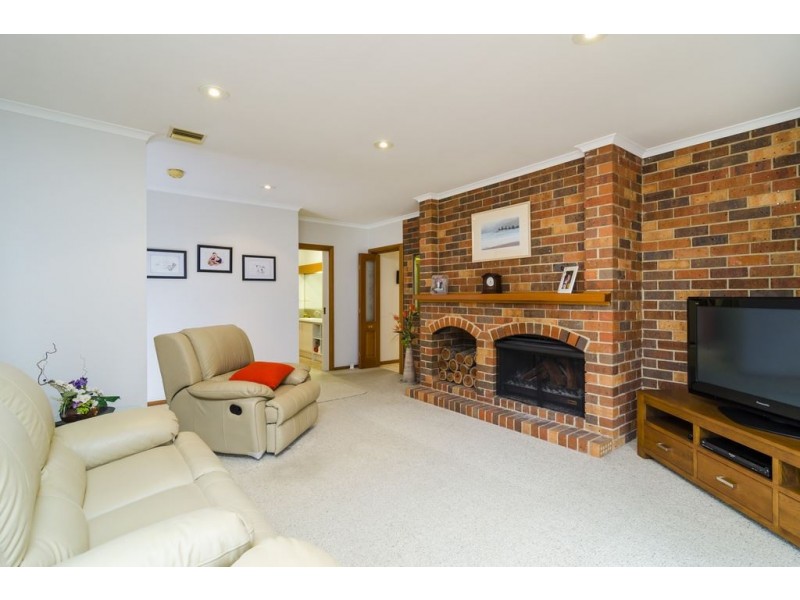 2 Nicole Court, Werribee VIC 3030