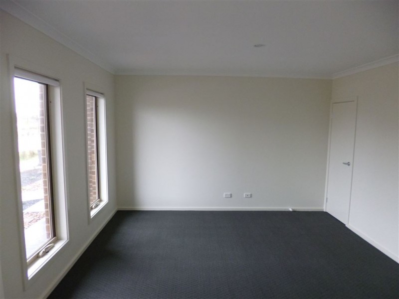 28 Scrubwren Drive, Williams Landing VIC 3027