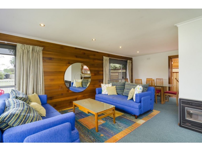 27 Baden Drive, Hoppers Crossing VIC 3029