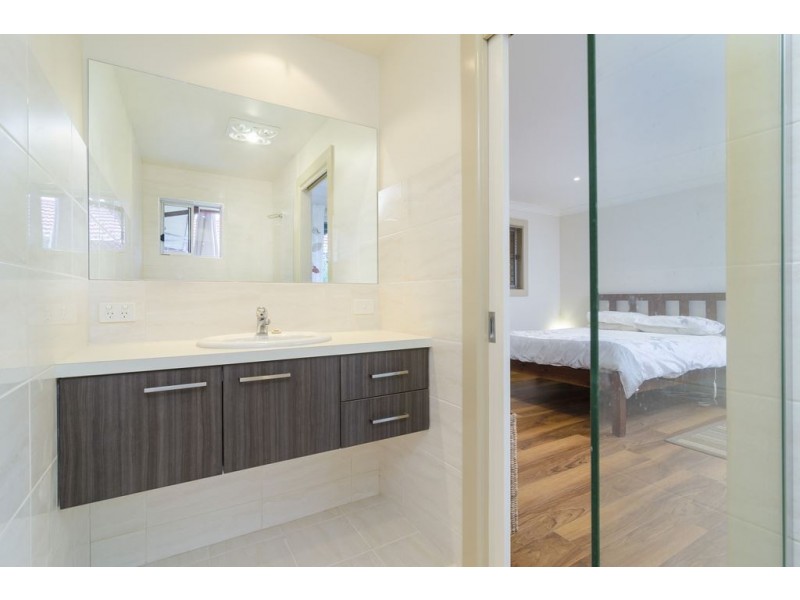 27 Baden Drive, Hoppers Crossing VIC 3029