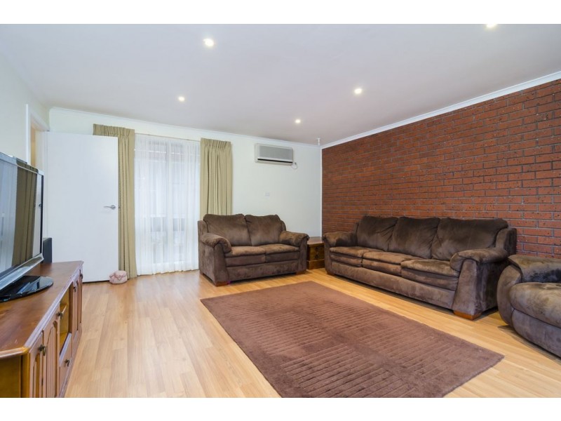 5 Nantilla Crescent, Werribee VIC 3030