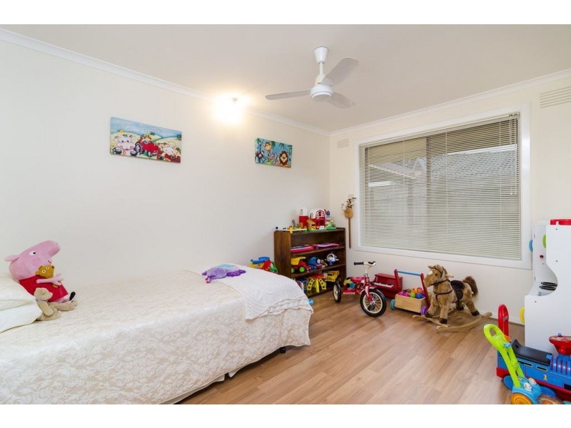 5 Nantilla Crescent, Werribee VIC 3030