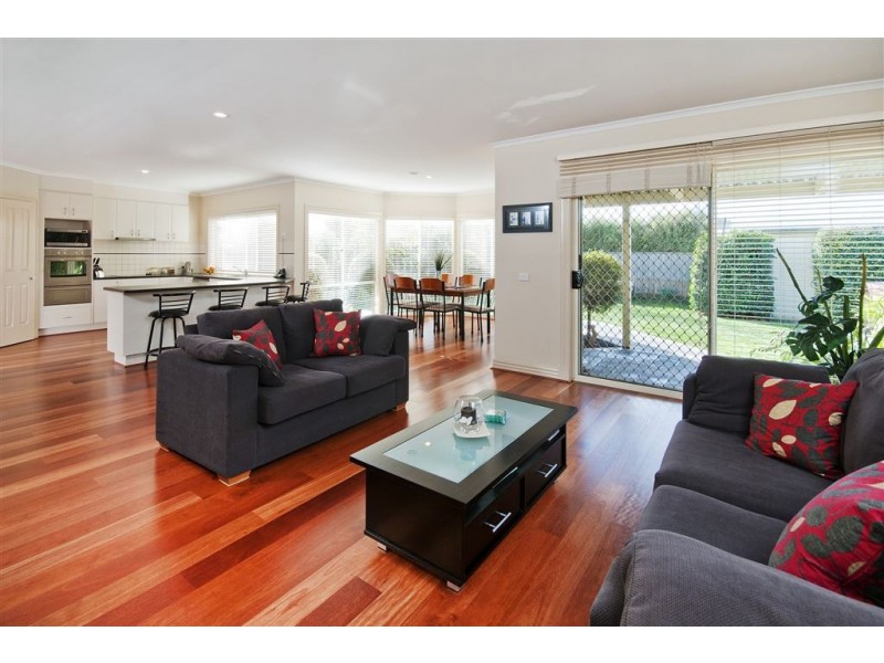 15 Little John Court, Werribee VIC 3030