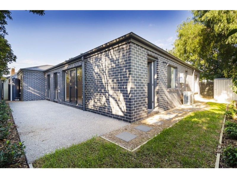 2/30 Tarneit Road, Werribee VIC 3030