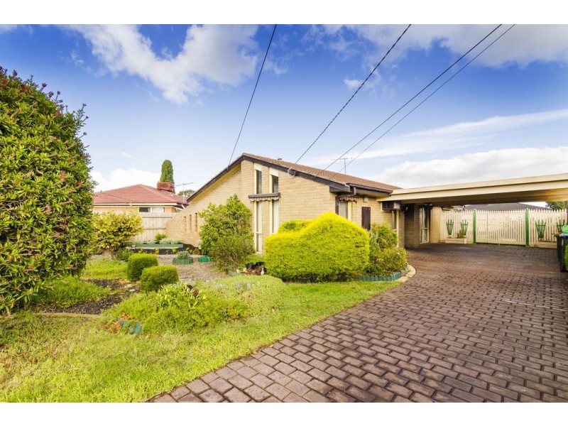 13 Stradbroke Way, Wyndham Vale VIC 3024