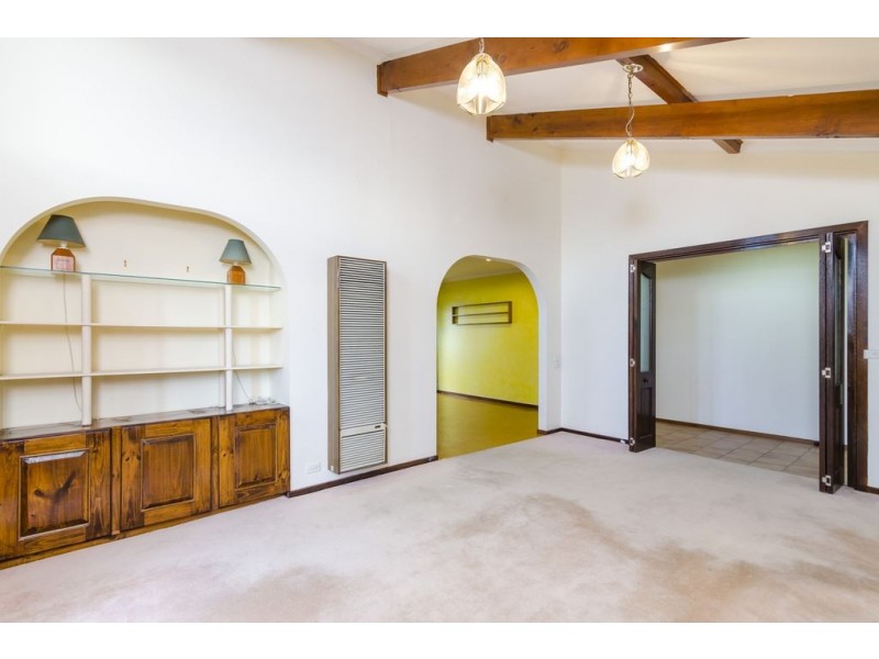 13 Stradbroke Way, Wyndham Vale VIC 3024