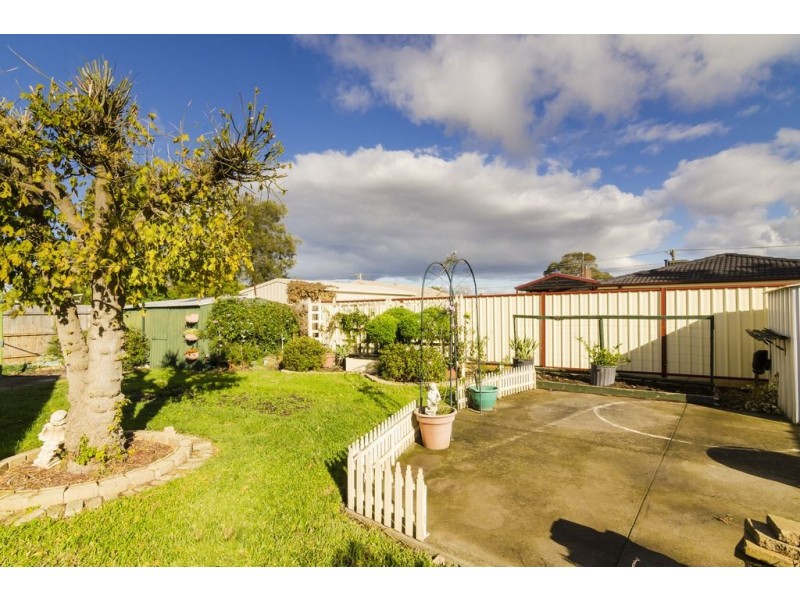 13 Stradbroke Way, Wyndham Vale VIC 3024