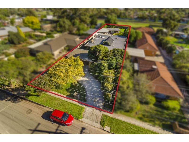 225 Princes Hwy, Werribee VIC 3030