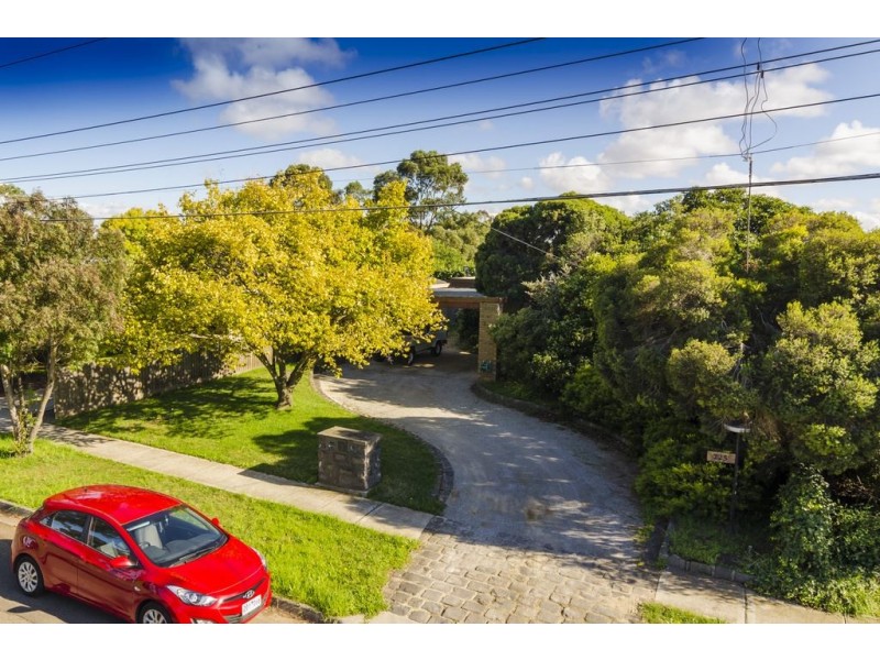 225 Princes Hwy, Werribee VIC 3030