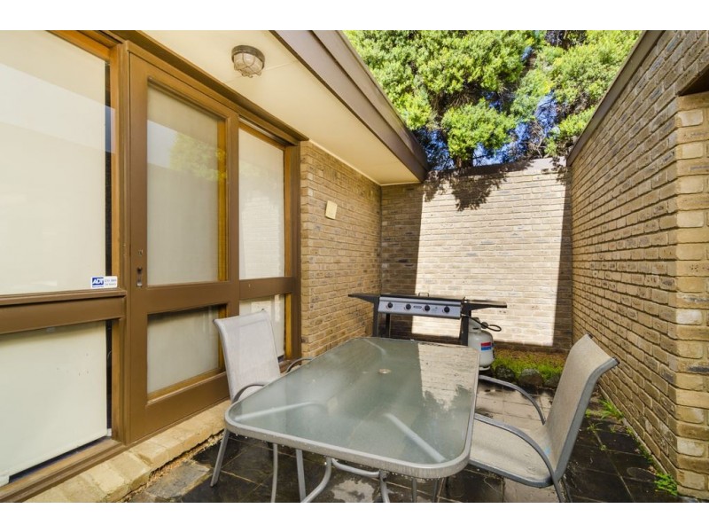 225 Princes Hwy, Werribee VIC 3030