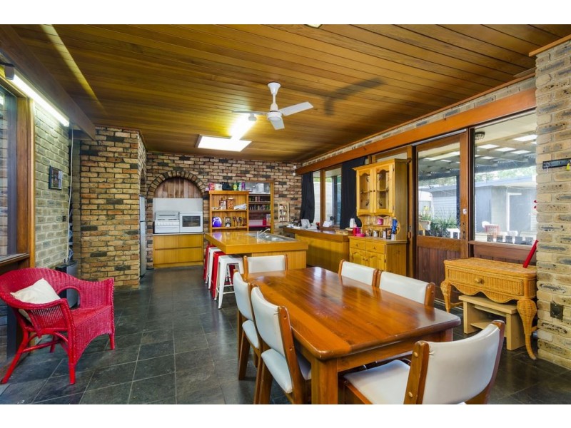 225 Princes Hwy, Werribee VIC 3030