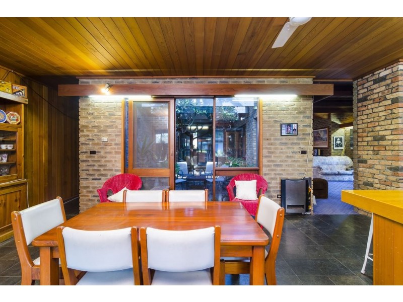 225 Princes Hwy, Werribee VIC 3030