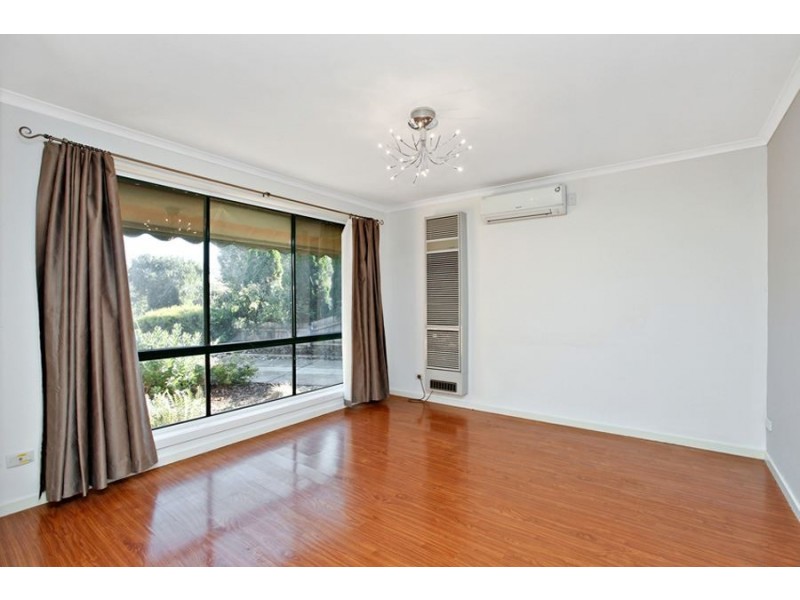 8 Carrington Close, Wyndham Vale VIC 3024