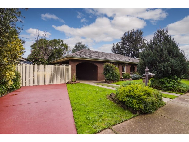 33 Manorvale Parade, Werribee VIC 3030