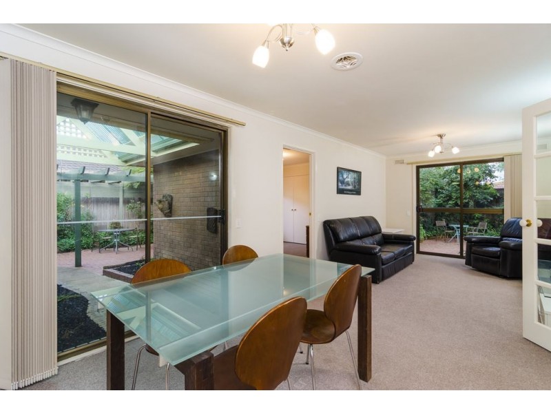 33 Manorvale Parade, Werribee VIC 3030