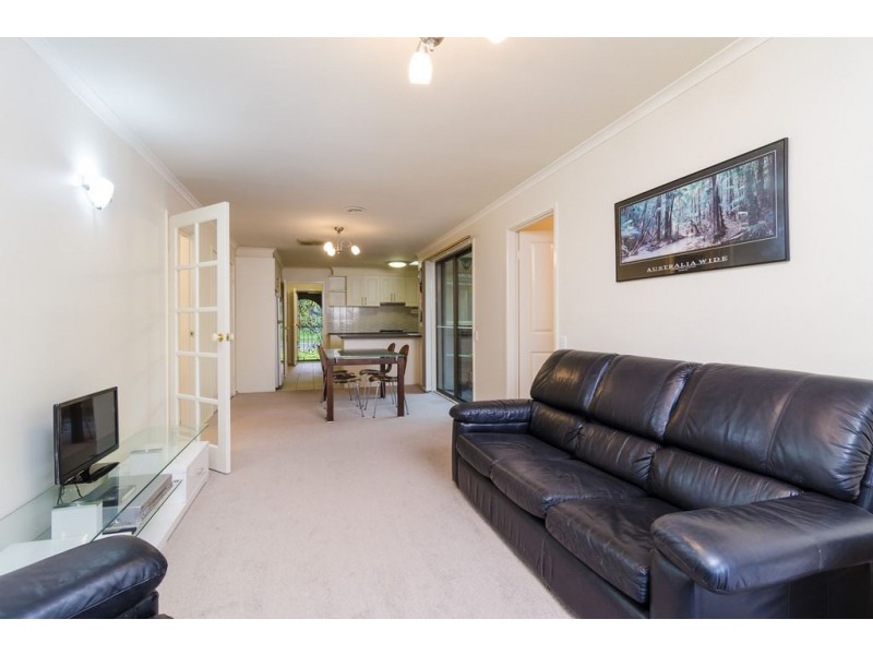 33 Manorvale Parade, Werribee VIC 3030