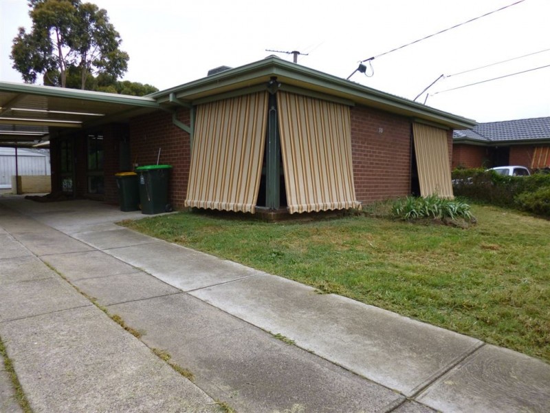 33 Cormorant Crescent, Werribee VIC 3030